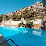 Theonia Villas Apartment