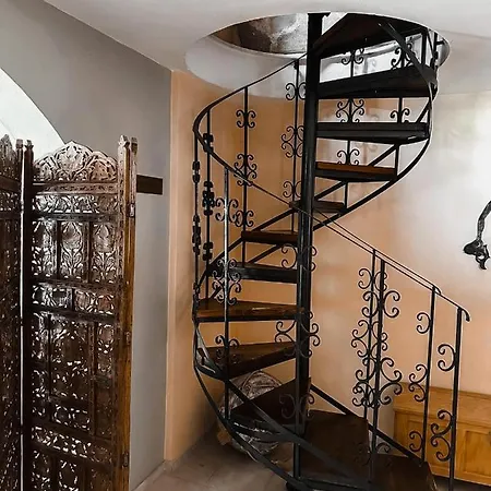 Theonia * Pefki (Rhodes)